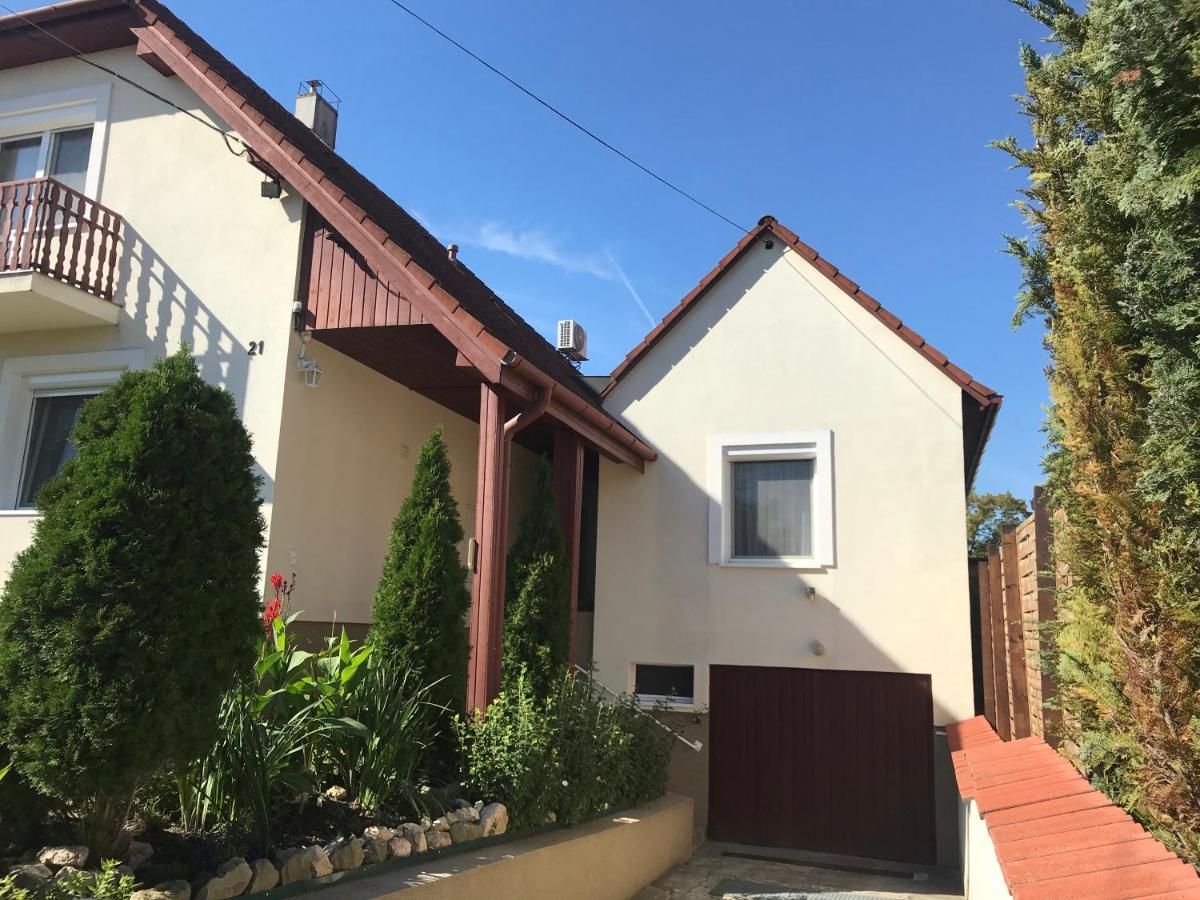 Apartman Tinasol Mosonmagyaróvár Esterno foto