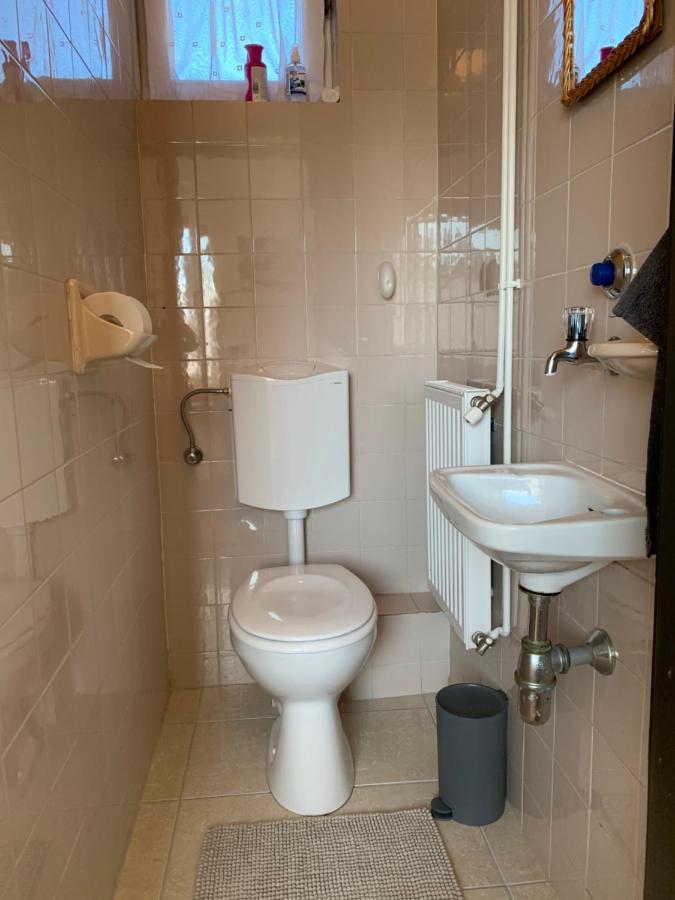 Apartman Tinasol Mosonmagyaróvár Esterno foto