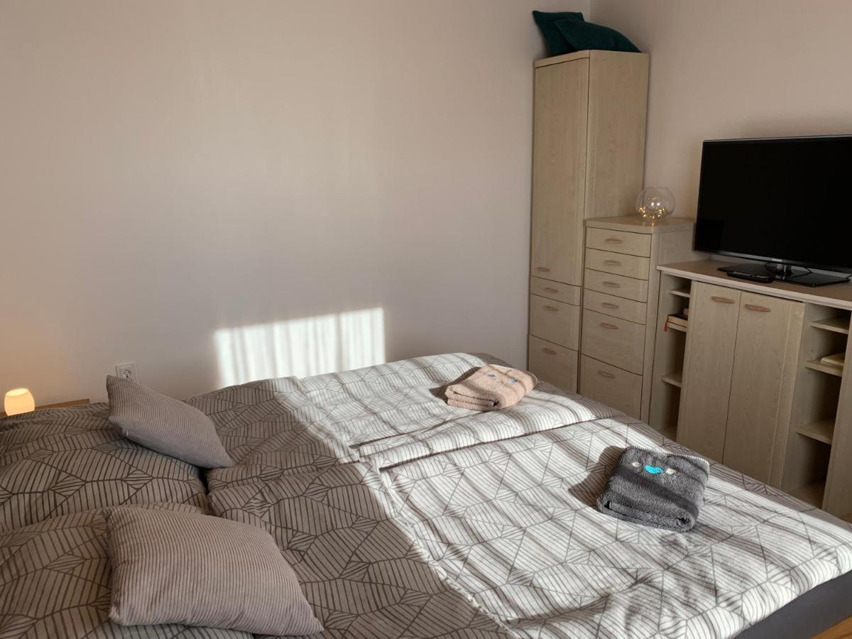 Apartman Tinasol Mosonmagyaróvár Esterno foto
