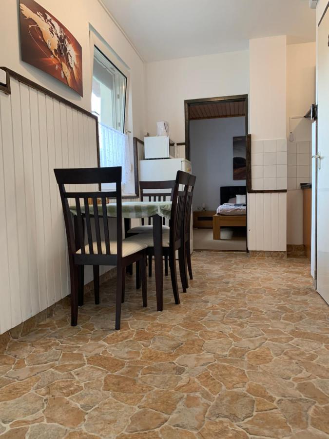 Apartman Tinasol Mosonmagyaróvár Esterno foto